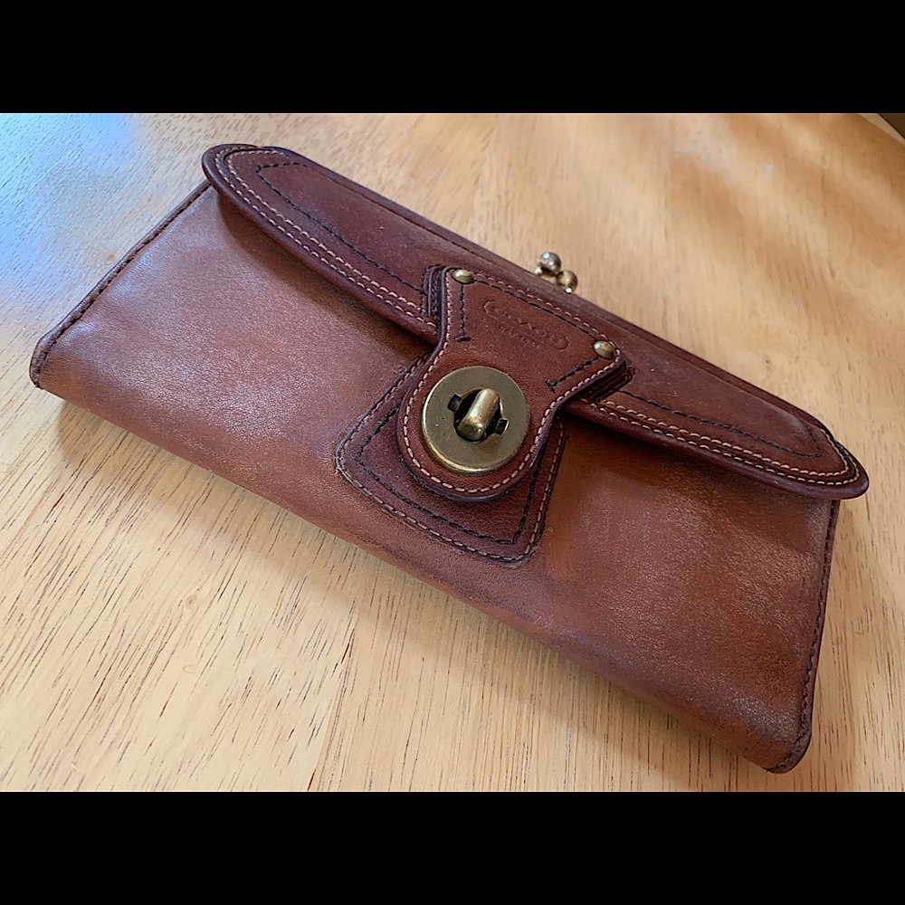 VUC Cognac Whiskey Coach Legacy Wallet